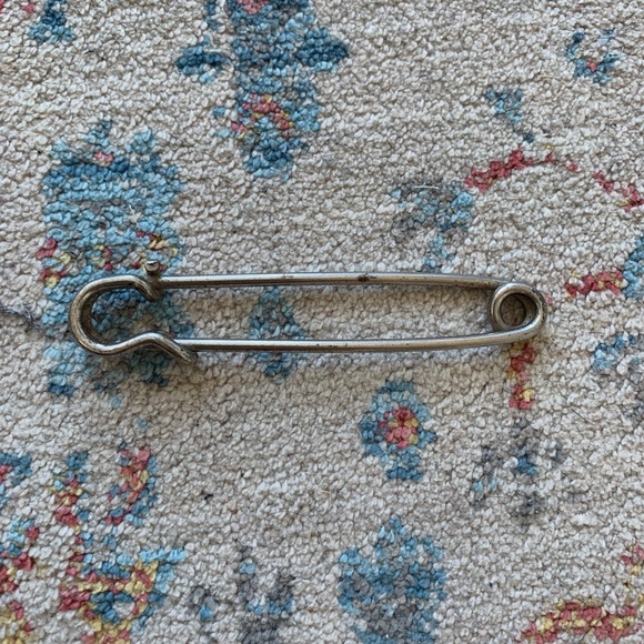 Vintage Oversized Safety Pin - Picture 2 of 3